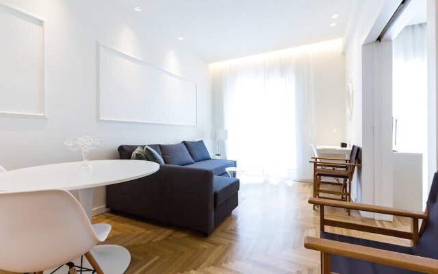 Great Acropolis view apartment in City Center
