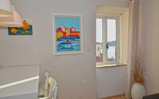 Classy and Modern Old Town Quarter Apartment