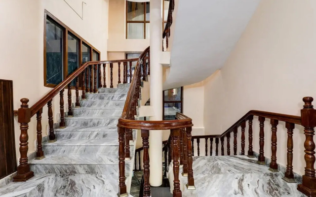 OYO 603 Hotel Opera