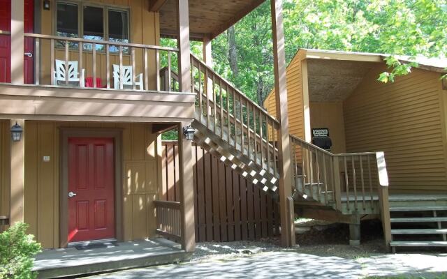 Wiscasset Woods Lodge