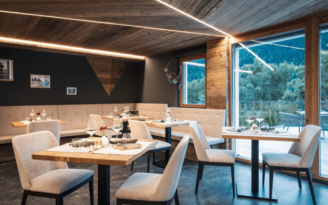 Les Dolomites Mountain Lodges