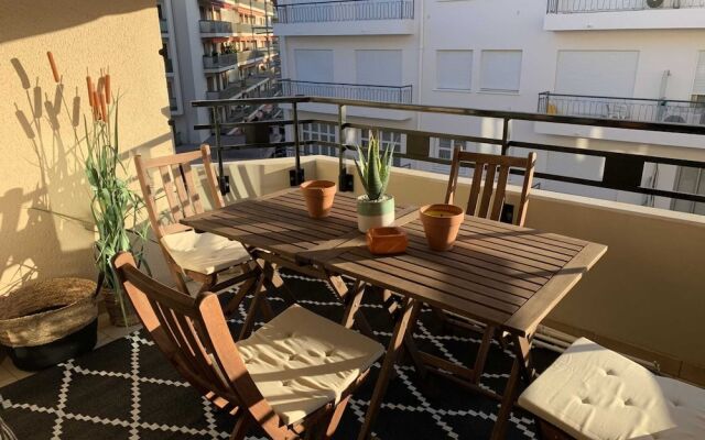 Rue Dantibes 2 Pcs Balcon Renovation Premium 2019