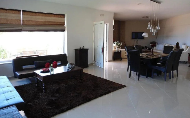 Elina Luxury Residence Villa