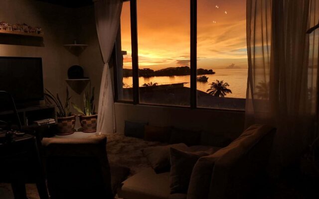 Homy Seafront Hostel