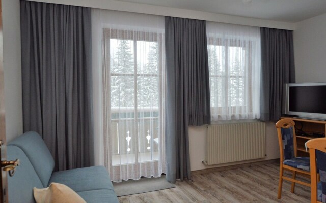 Cozy Holiday Home in Bichlbach near Lake