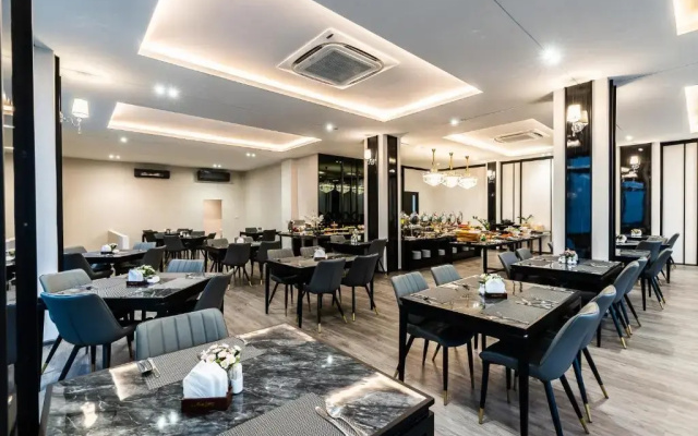 One Patio  Pattaya