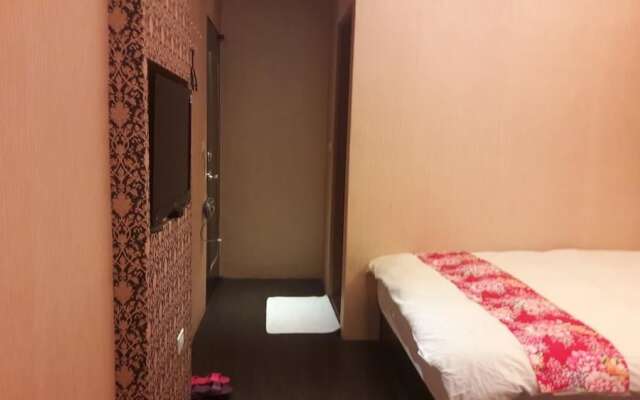 Luodong Night Market Yis B&B