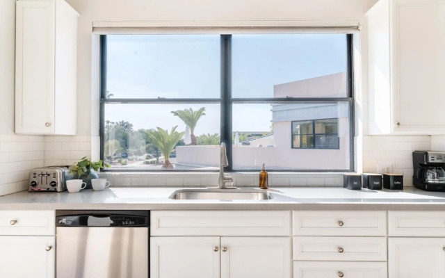 N 75th St #202 - Ivory II