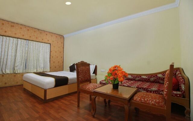 OYO 4427 Hotel Gaylord