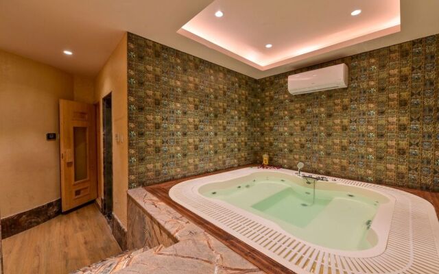 Four A Lords Resort Jammu