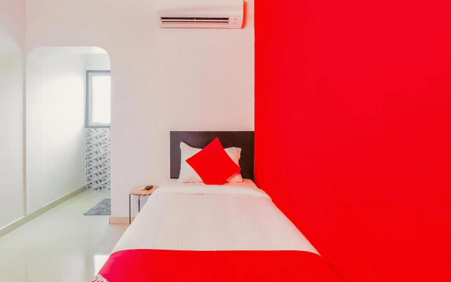 Flagship 74267 Hotel Maruthi Gandhi Park