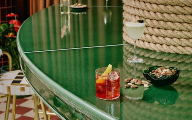 Ember Locke Kensington