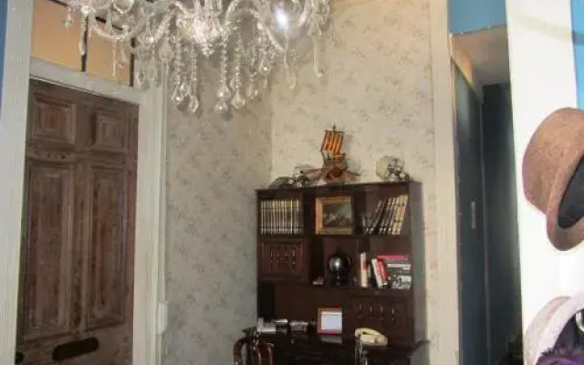 Hostal Odeón