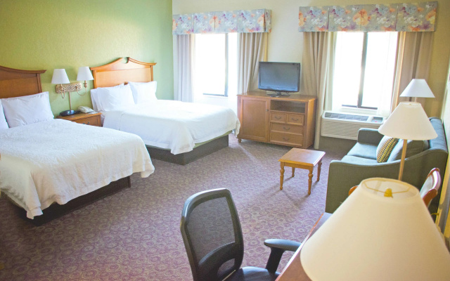 Hampton Inn and Suites College Station
