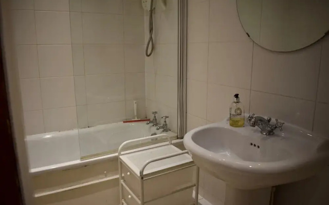 4 Bedroom Georgian Flat in New Town
