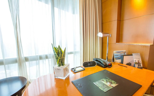 The Westin Nanjing Xuanwu Lake
