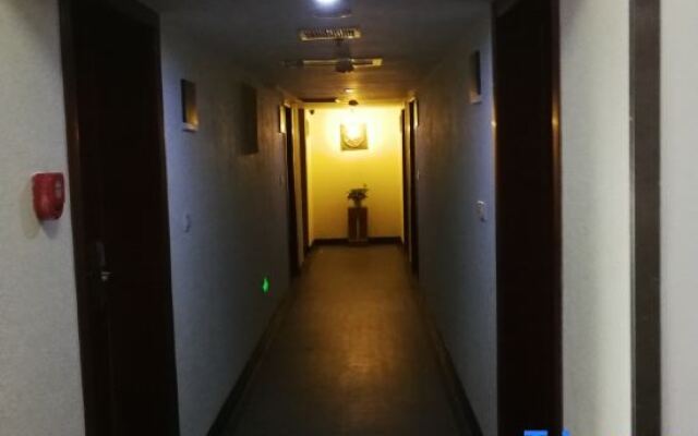 Xiaojia Biyu Business Hotel