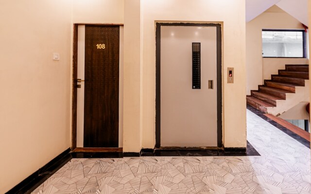 Itsy Hotels Golden Birds