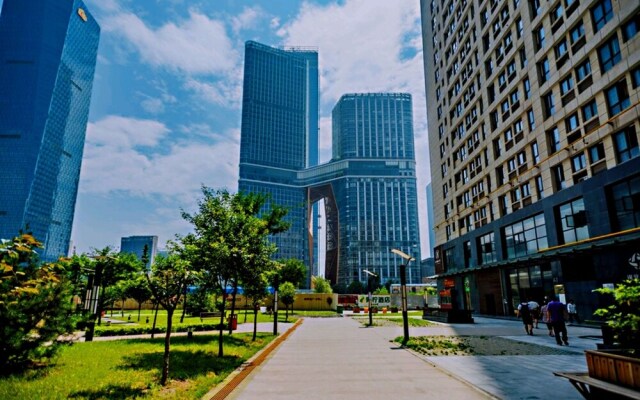 Relaxer View Near History Museum