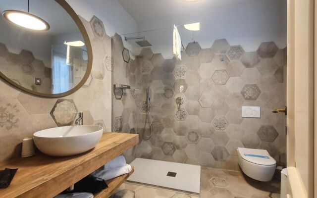 Ca' Uberti Palace Hotel , Mantegna Hotels