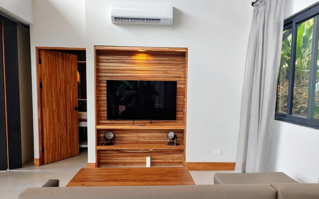 Ocean View Villa - Casana