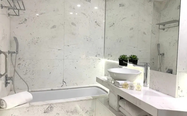 MONDRIAN Luxury Suites & Villas