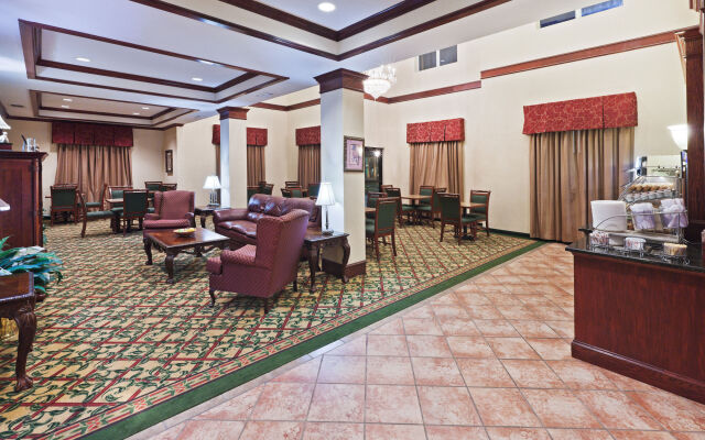 Holiday Inn Express And Suites by IHG