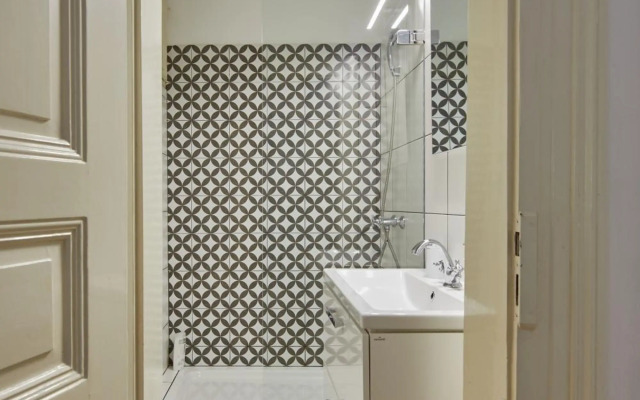 Deluxe Apartment in Lesser Town by Prague Days