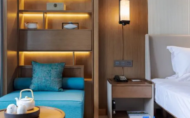 Sanjiangyue Holiday Hotel