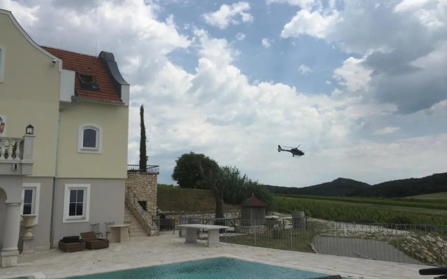 Liszkay Vineyard Estate