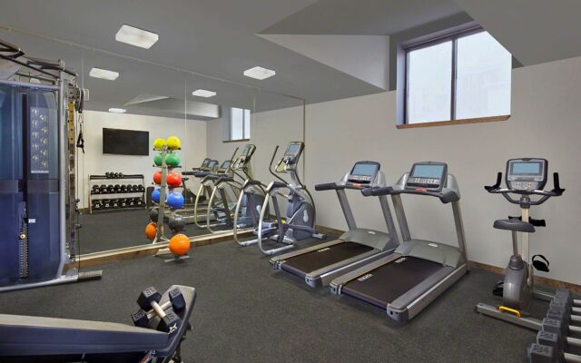 Scholar Morgantown, Tapestry Collection by Hilton