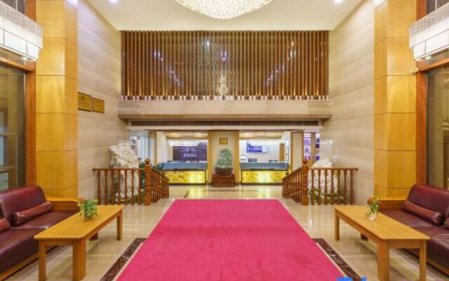 Starway Hotel (Dalian Jinshitan Discovery Kingdom)