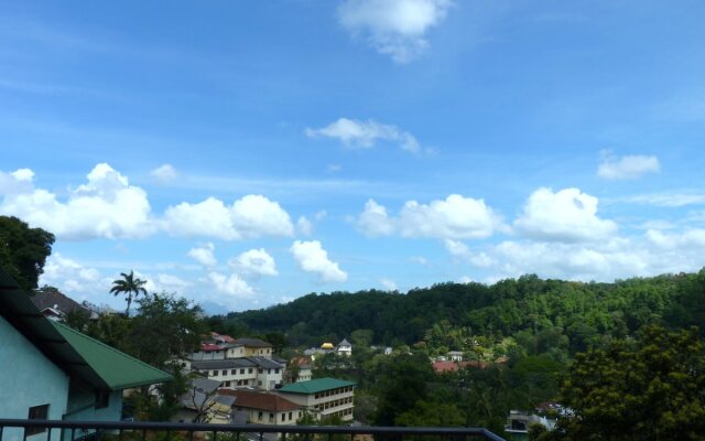 Amanda Hills Kandy