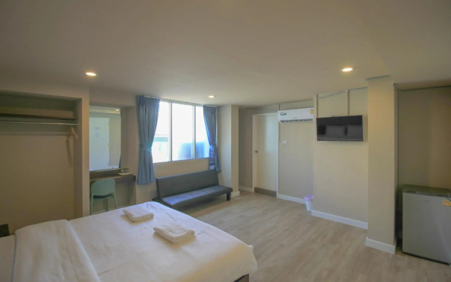 The Sea Bangsaen Hotel