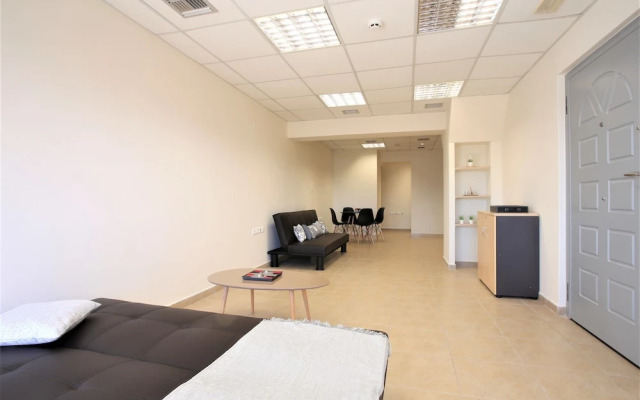 GK Airport Suites - Free Shuttle