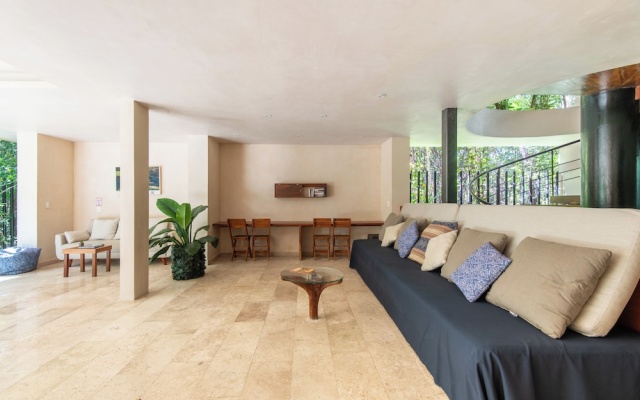 Santuario Apartments