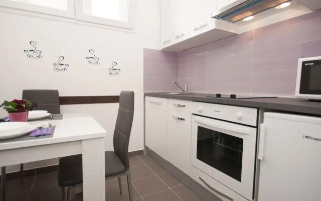 Studio apartment Tina