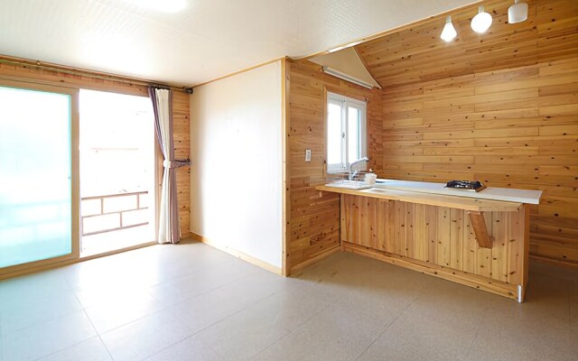 Pohang Hwajin Villa Pension