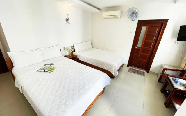 Nang Bien Hotel