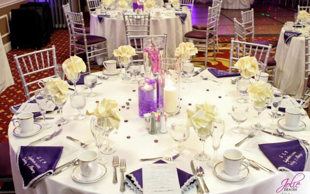 Crowne Plaza Chicago-Northbrook by IHG