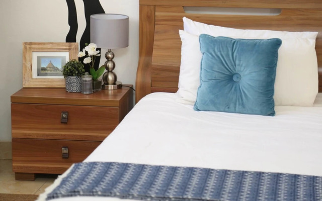 Denver Echo- Executive Guest House