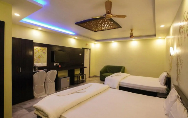 Hotel Shantinivas