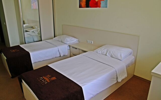 Mardi Plaza Hotel