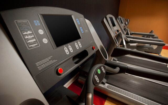 Sheraton Westport Plaza Hotel St. Louis