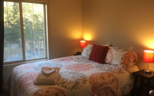 Radium Vacation Rental 3 Bedroom Townhome with Views