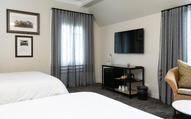 Отель ANEW Hotel Hilton Pietermaritzburg