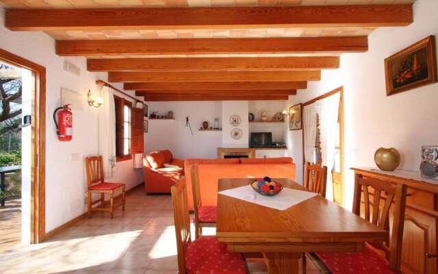 Villa - 3 Bedrooms with Pool - 103171