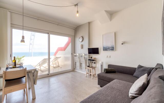 Nice beach views with terrace By CanariasGetaway