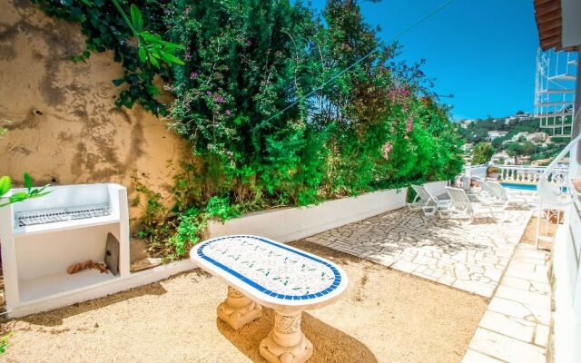 Paraiso Terrenal 4 - well-furnished villa with panoramic views by Benissa coast