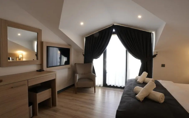 Alesta Seaside Residence